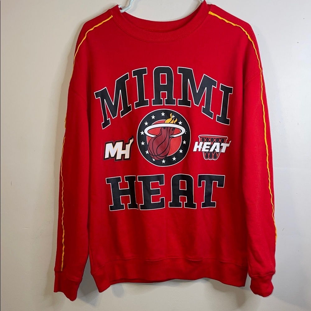 NBA Miami Heat Red Graphic Crewneck Sweatshirt XL